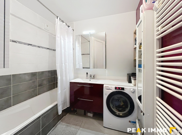 AMBILLY PROCHE DOUANE Appartement T4 AVEC 2 salle de bains B