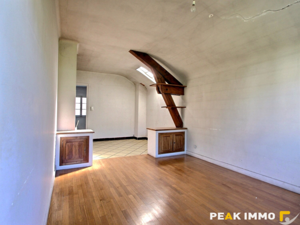 Maison 6 pièces sur terrain 486 m2  - Annecy centre