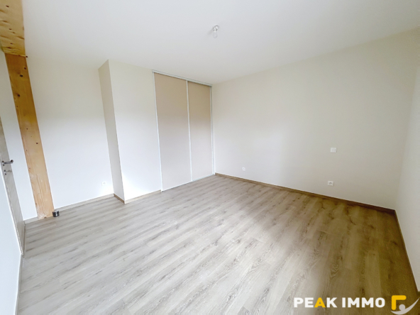 Appartement Fillinges 5 pièce(s) 152.31 m2
