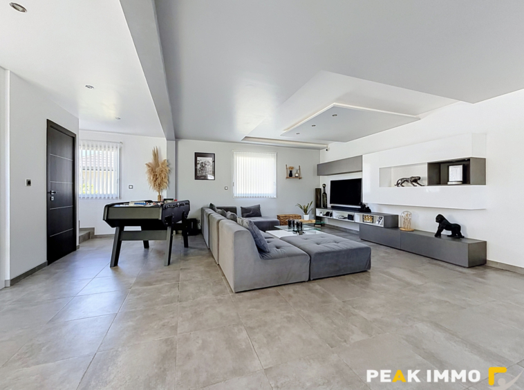 Maison mitoyenne - 4 pièces - 126 m2 - Grésy sur Aix