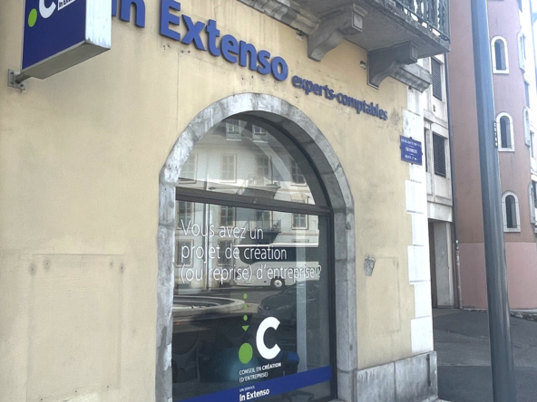 Local professionnel ou commercial - Chambery - 65.94 m2