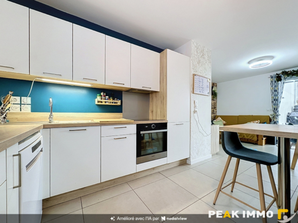 Appartement 3 pièces - 63 m2 - Sales