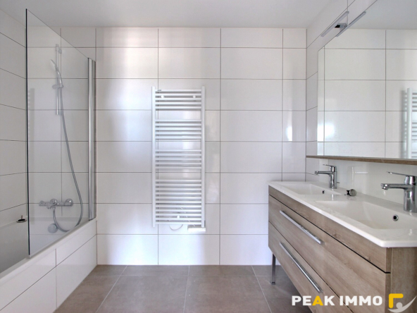 Appartement 4 pièces de 113 m2 - ANNECY-LE-VIEUX