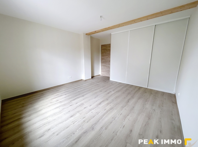Appartement Fillinges 5 pièce(s) 152.31 m2