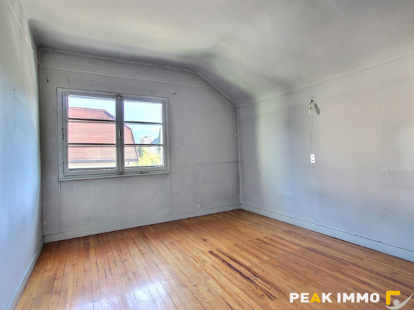 Maison 6 pièces sur terrain 486 m2  - Annecy centre