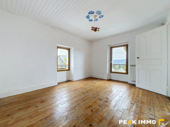 Maison 7 pièces - 196 m2 - Saint-Eusèbe