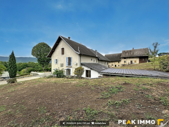 Maison 7 pièces - 196 m2 - Saint-Eusèbe