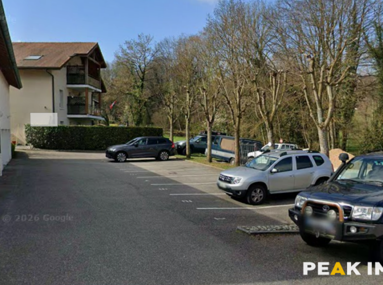 Place de stationnement extérieure