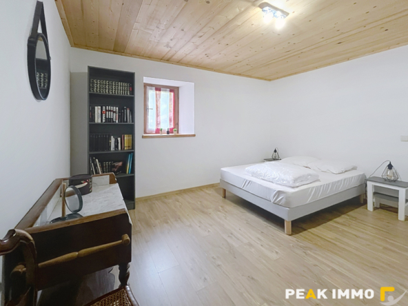 MEGEVETTE FERME RENOVEE 3 CHAMBRES GRANGE TERRAIN 1288m2