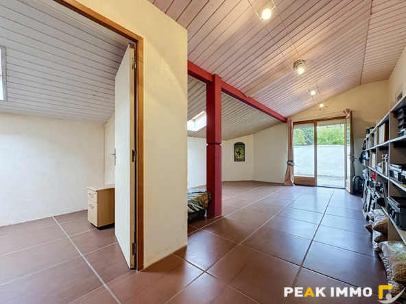 Maison 7 pièces - 196 m2 - Saint-Eusèbe